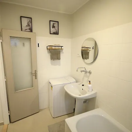 Rekreacny Dom Relax Blizko Snowlandu Lägenhet Valča